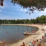 아파트 Appartamenti Mater Nel Centro Storico E Pedonale Di Novigrad *