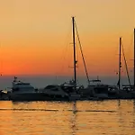 Appartamenti Mater Nel Centro Storico E Pedonale Di Novigrad